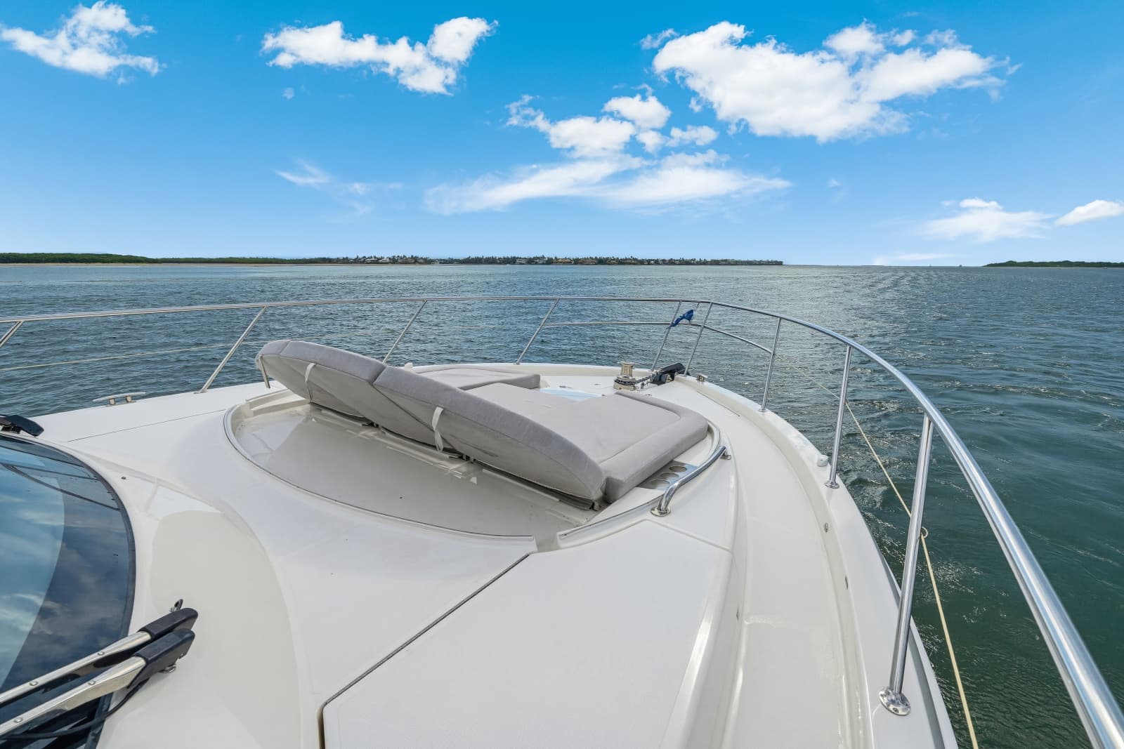 2023 Riviera 4600 Sport Yacht - Photo 20