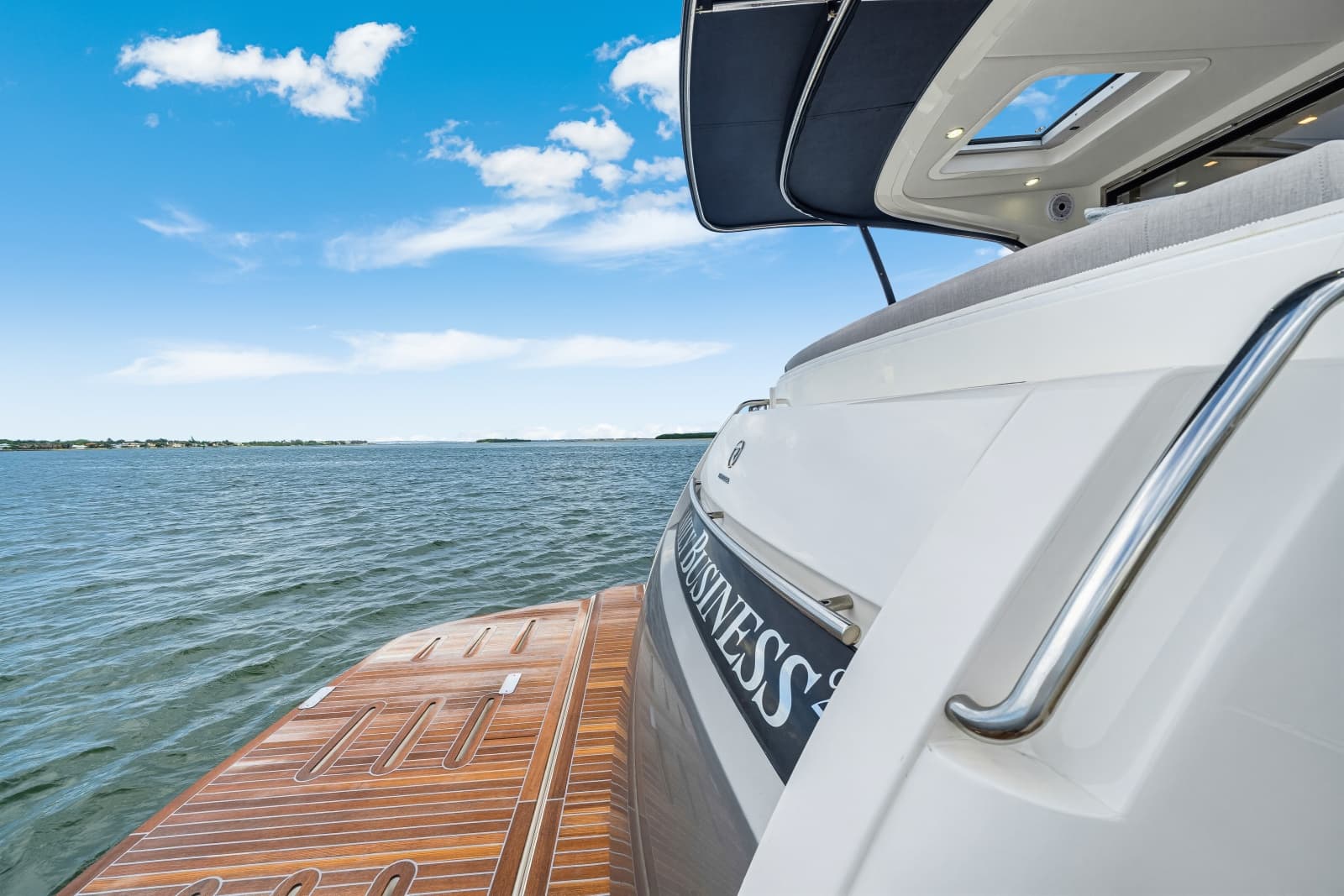 2023 Riviera 4600 Sport Yacht - Photo 26