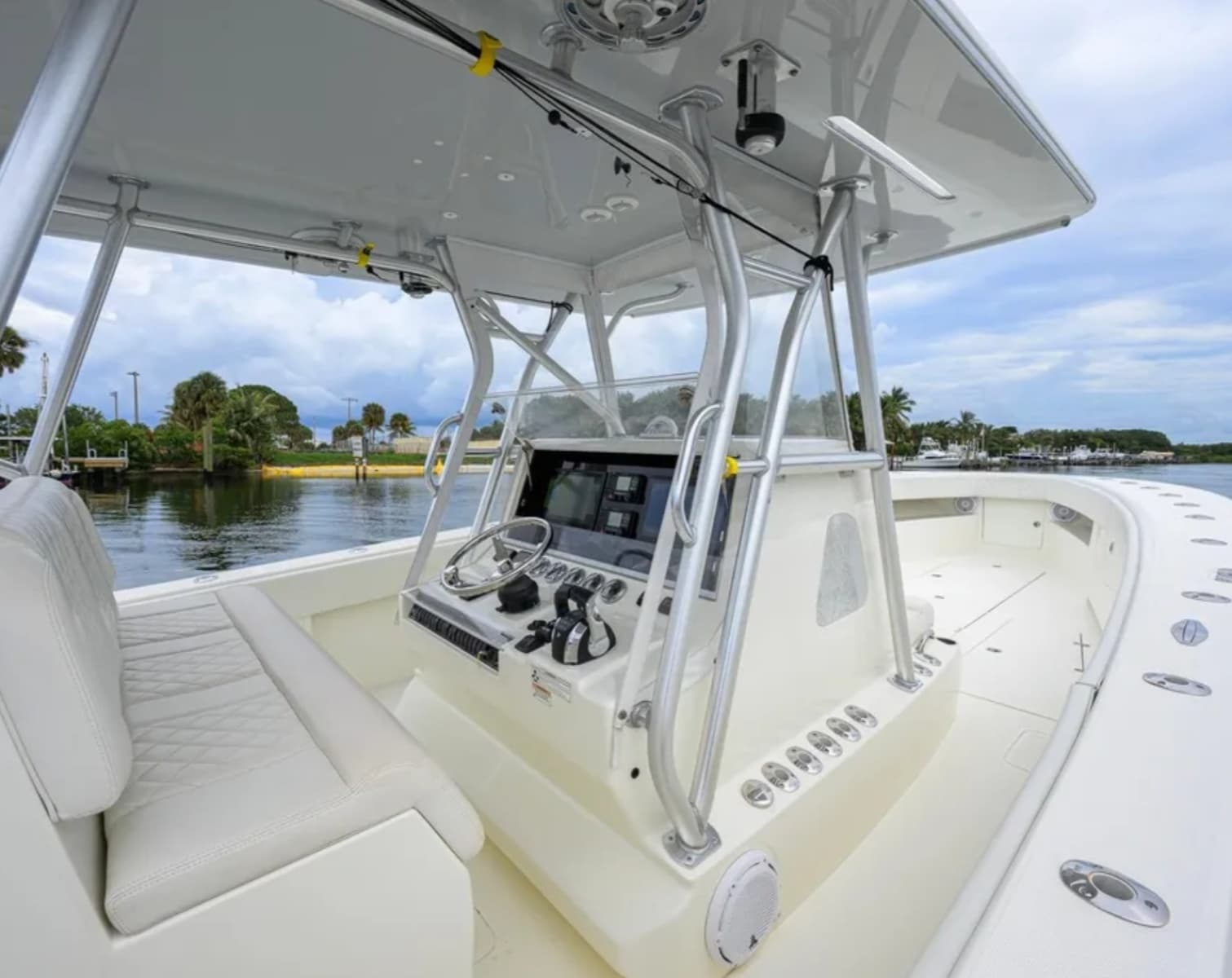 2016 SeaVee 390Z - Photo 17