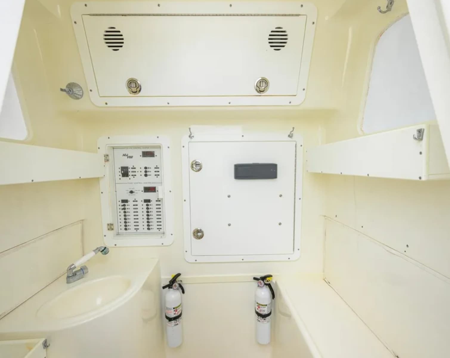 2016 SeaVee 390Z - Photo 25
