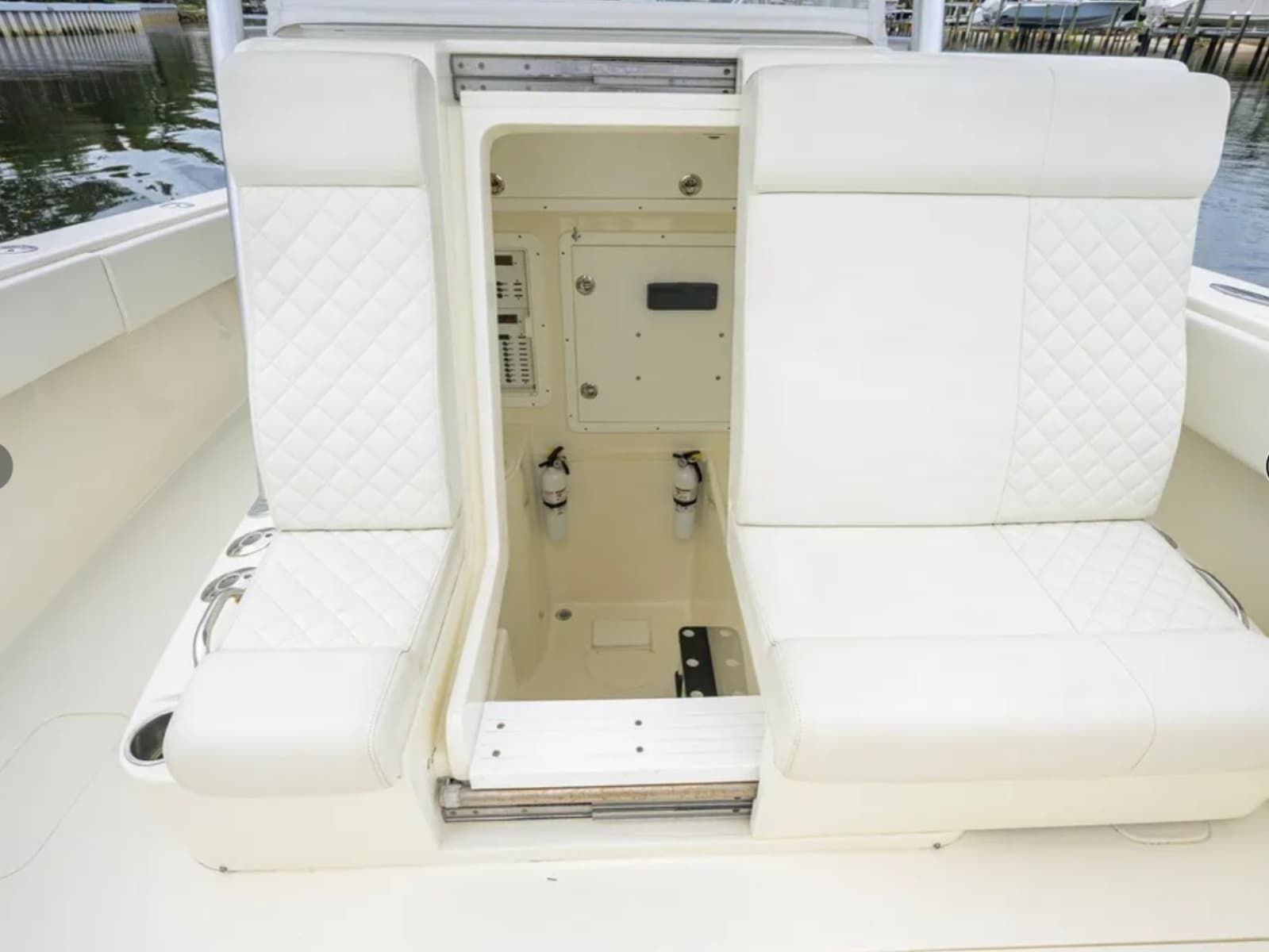 2016 SeaVee 390Z - Photo 27