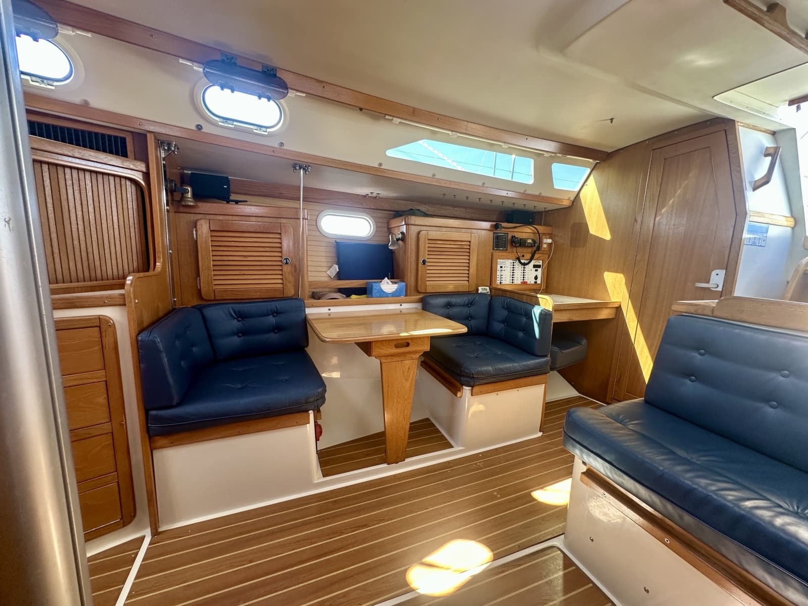 2003 Catalina 36 mkII - Photo 12