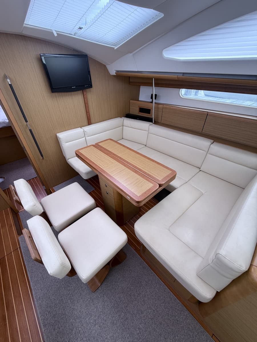 2010 Jeanneau 50 DS - Photo 13