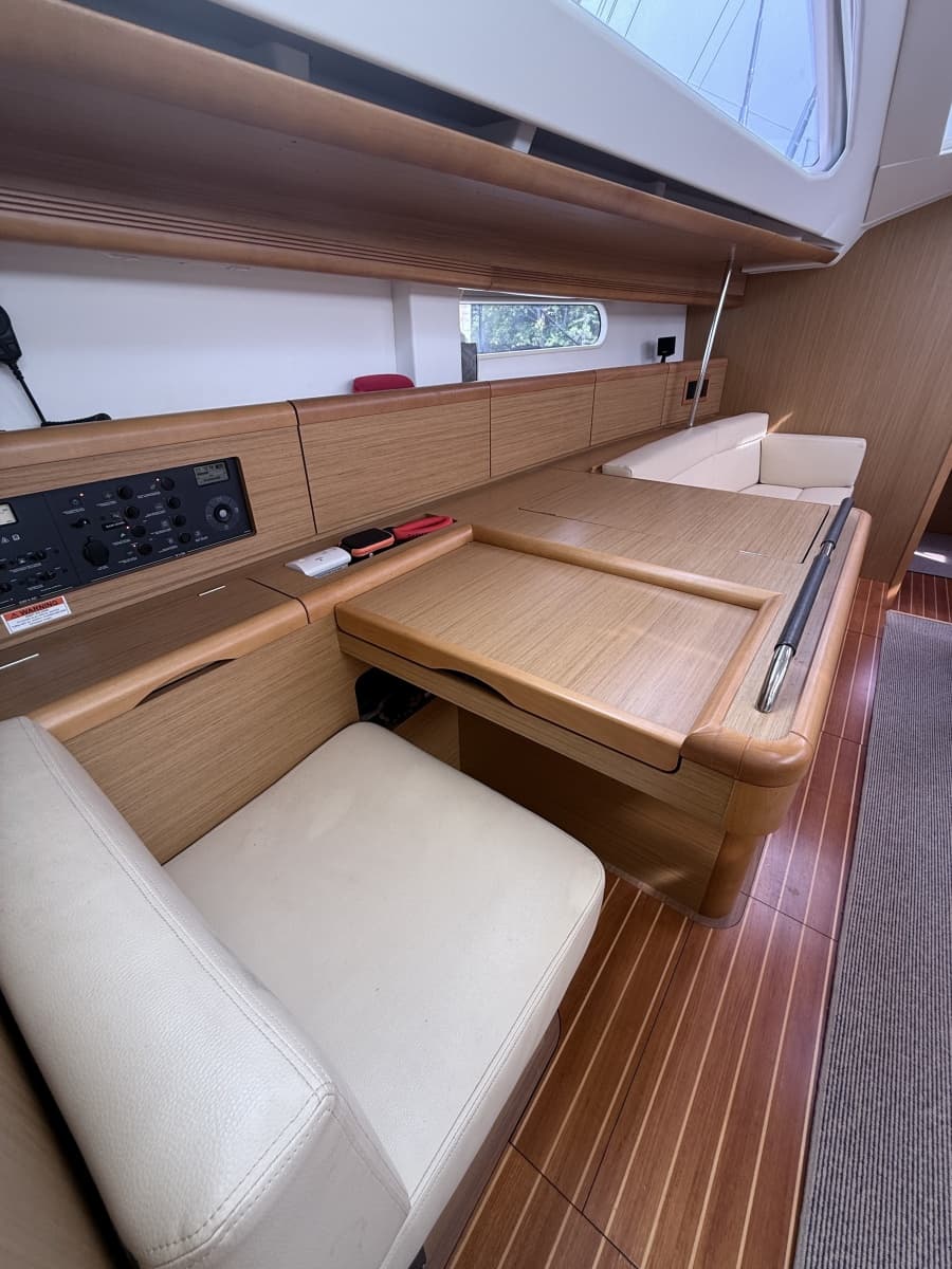 2010 Jeanneau 50 DS - Photo 24