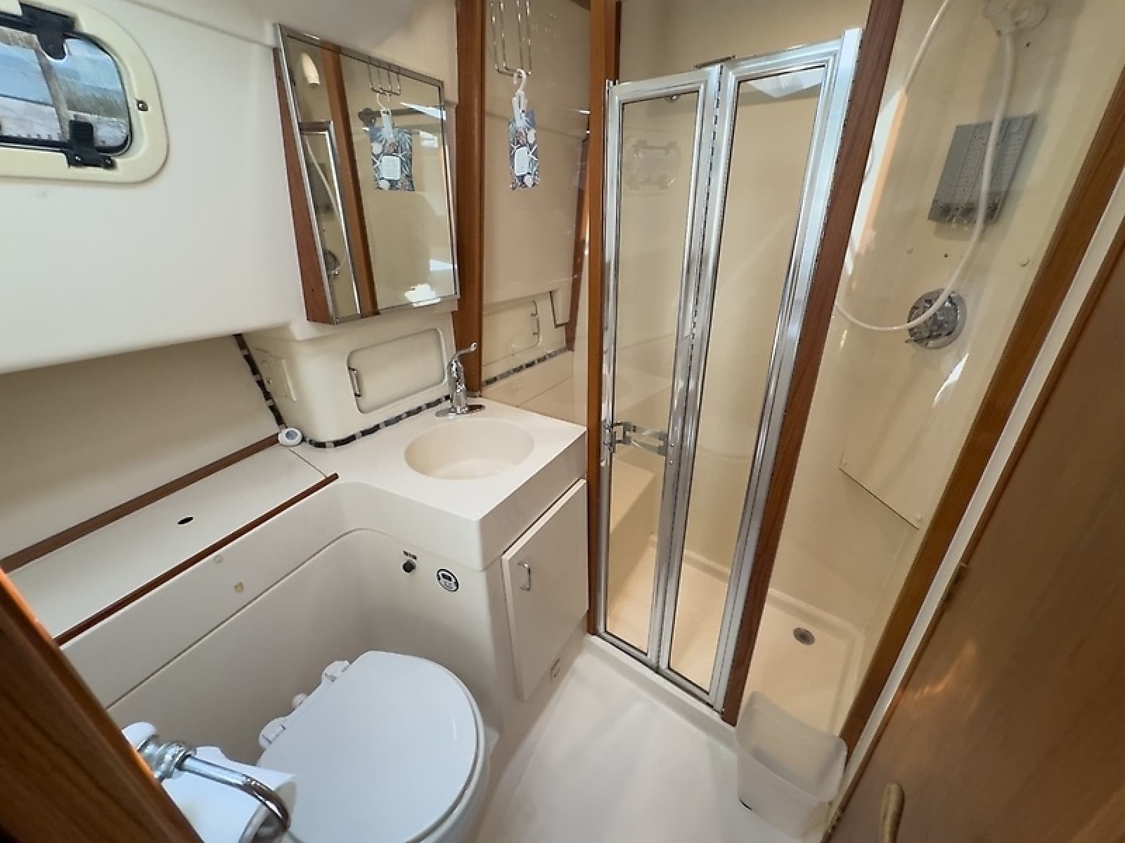 2000 Mainship 390 Trawler - Photo 41