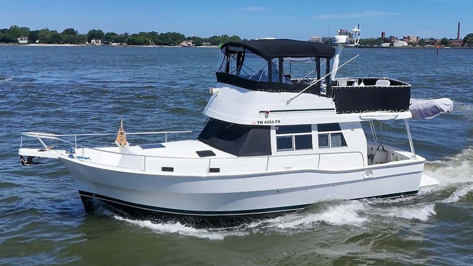 2000 Mainship 390 Trawler - Photo 1