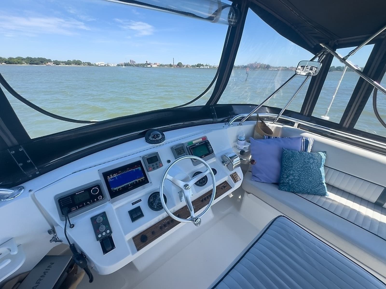 2000 Mainship 390 Trawler - Photo 4