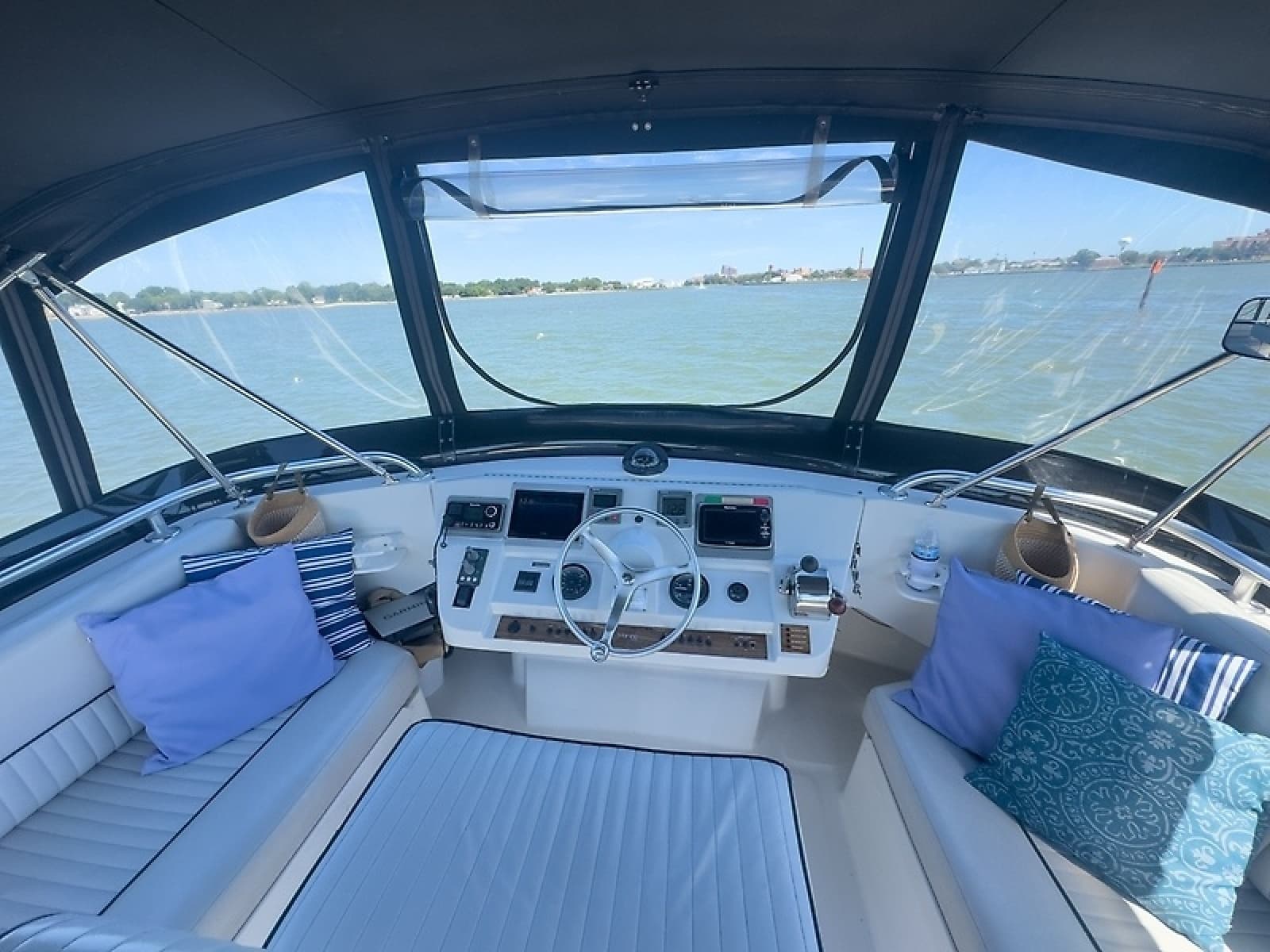 2000 Mainship 390 Trawler - Photo 7