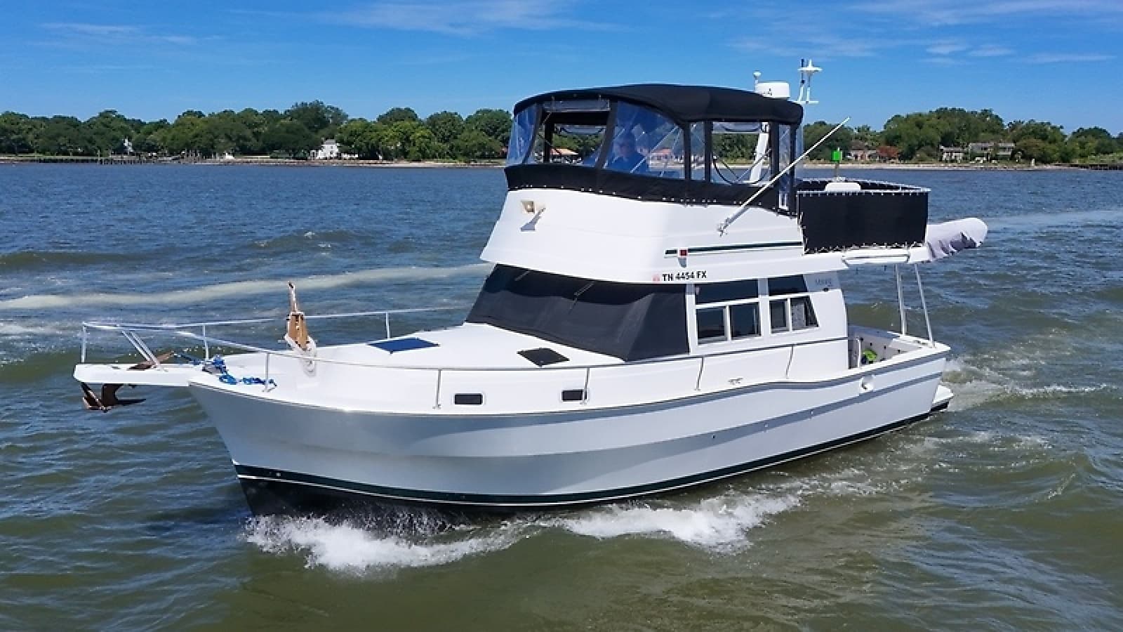 2000 Mainship 390 Trawler - Photo 51