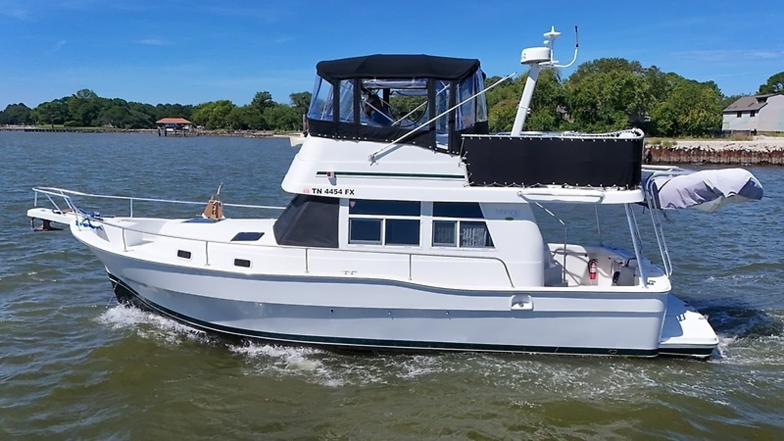 2000 Mainship 390 Trawler - Photo 49