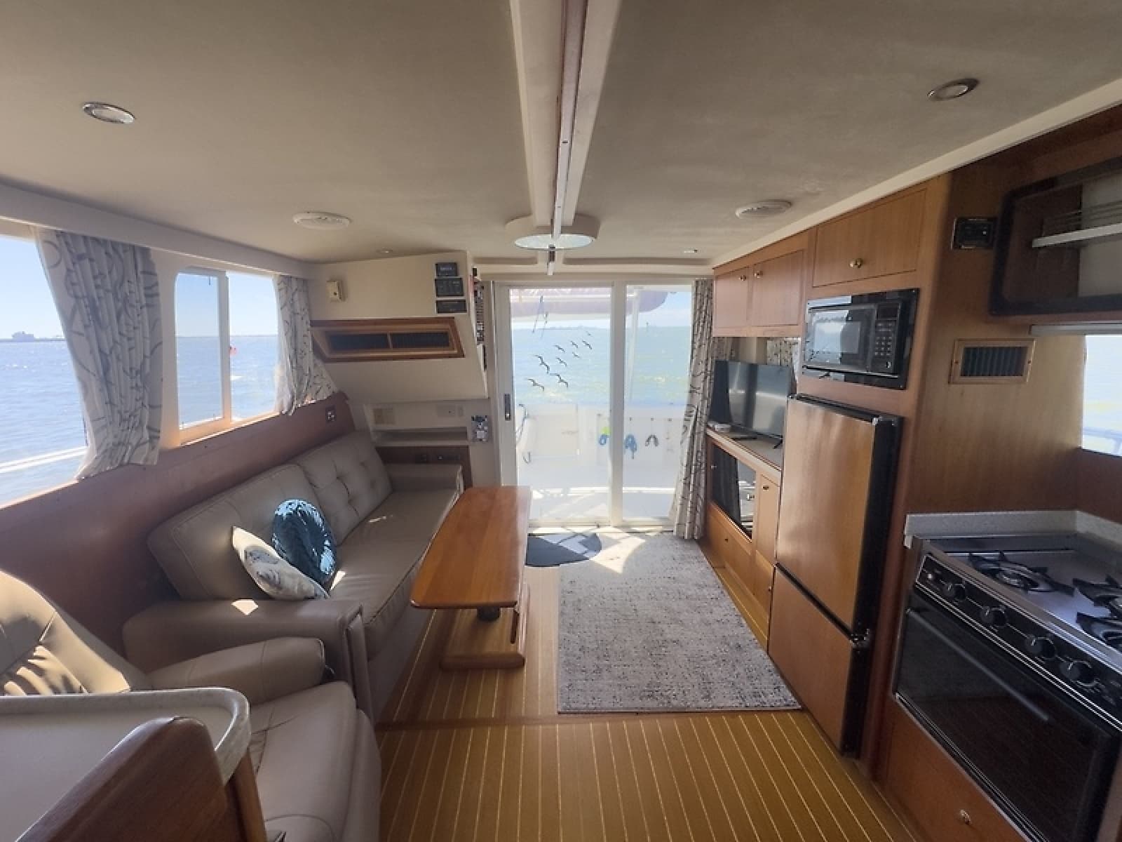 2000 Mainship 390 Trawler - Photo 31