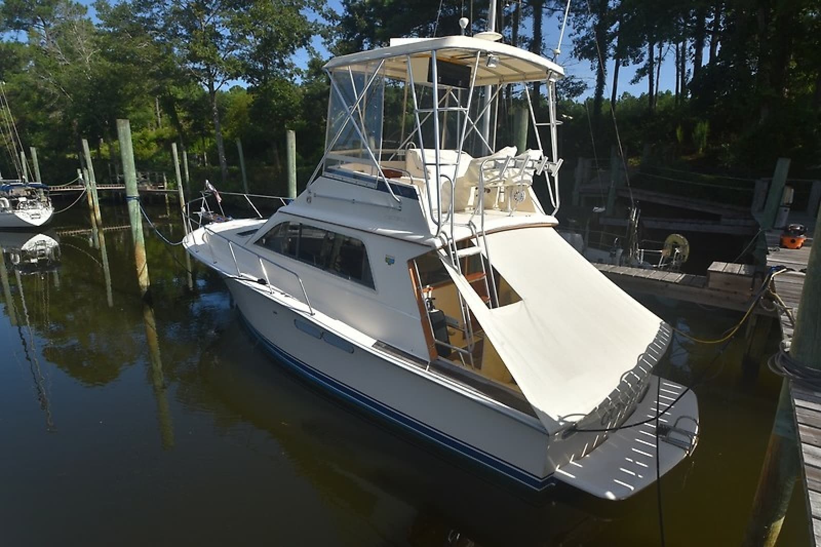 1989 Pacemaker 36 Flybridge - Photo 1