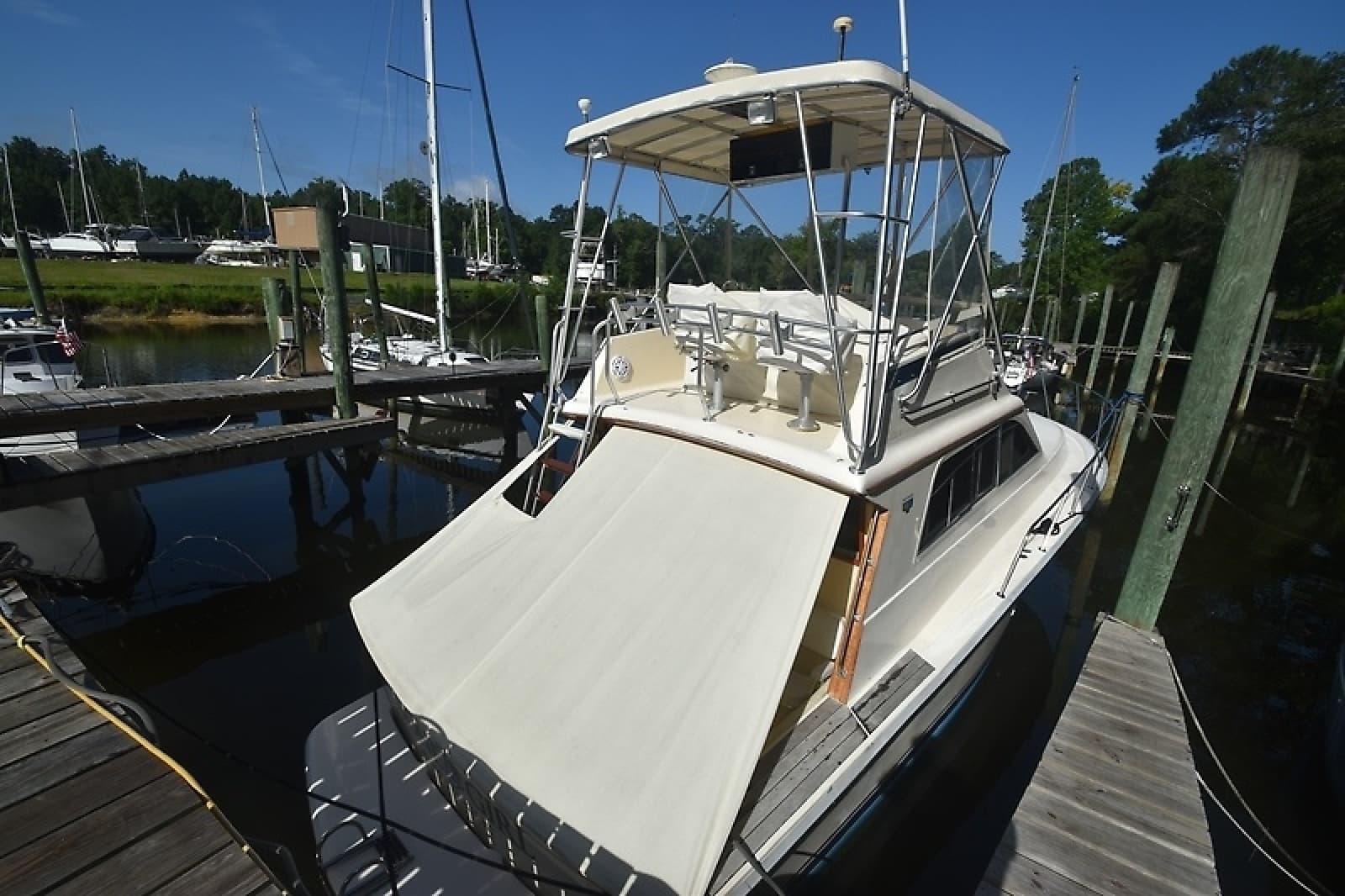 1989 Pacemaker 36 Flybridge - Photo 5