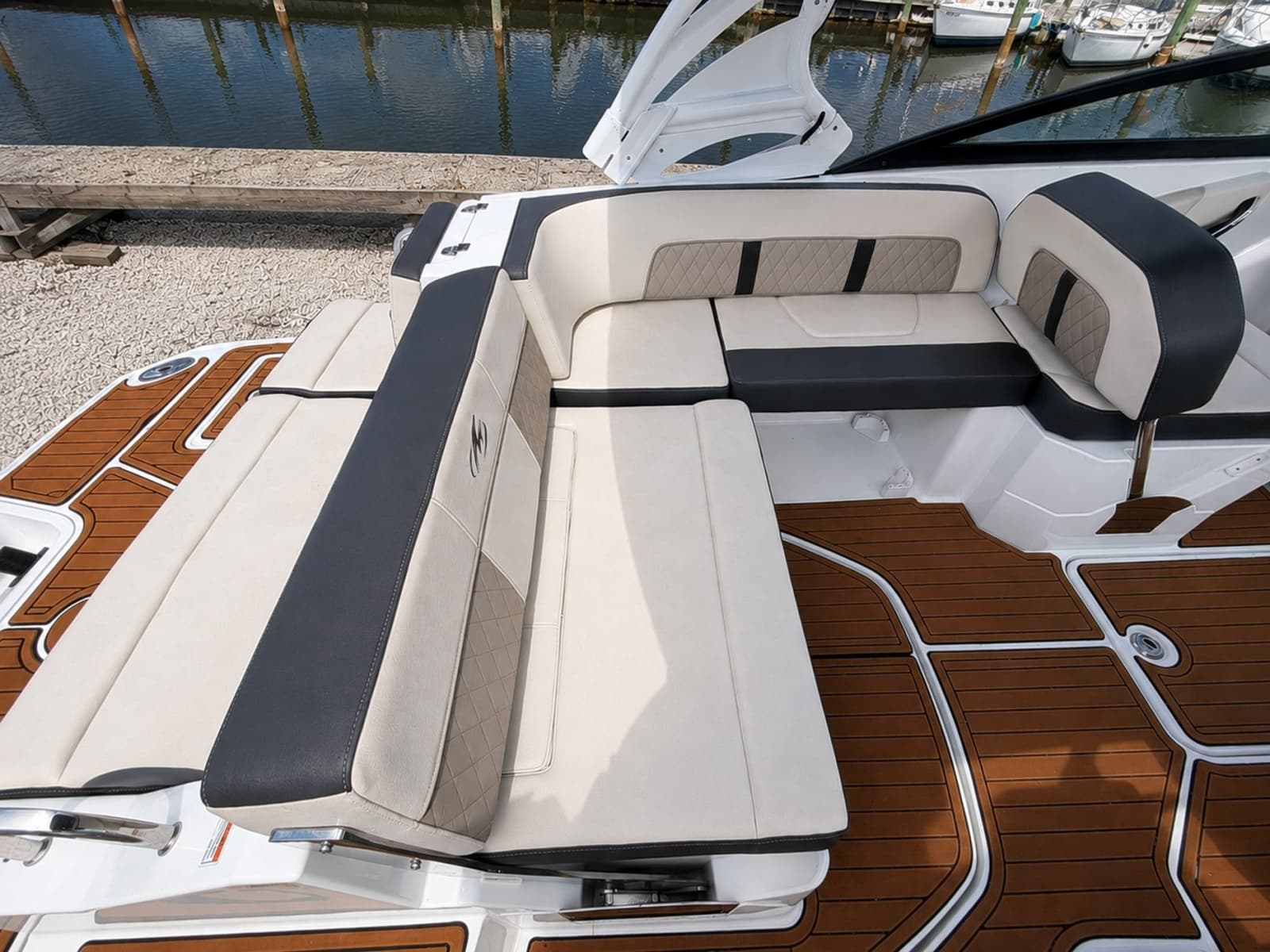 2021 Monterey M-45 - Photo 15