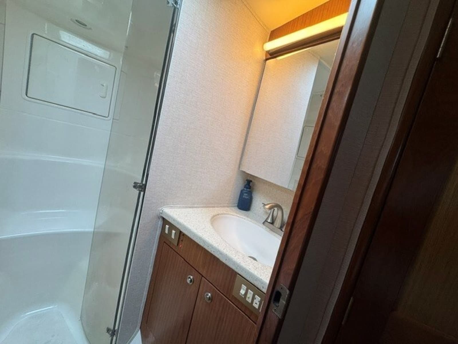 2007 Ocean Yachts 42SS - Photo 19