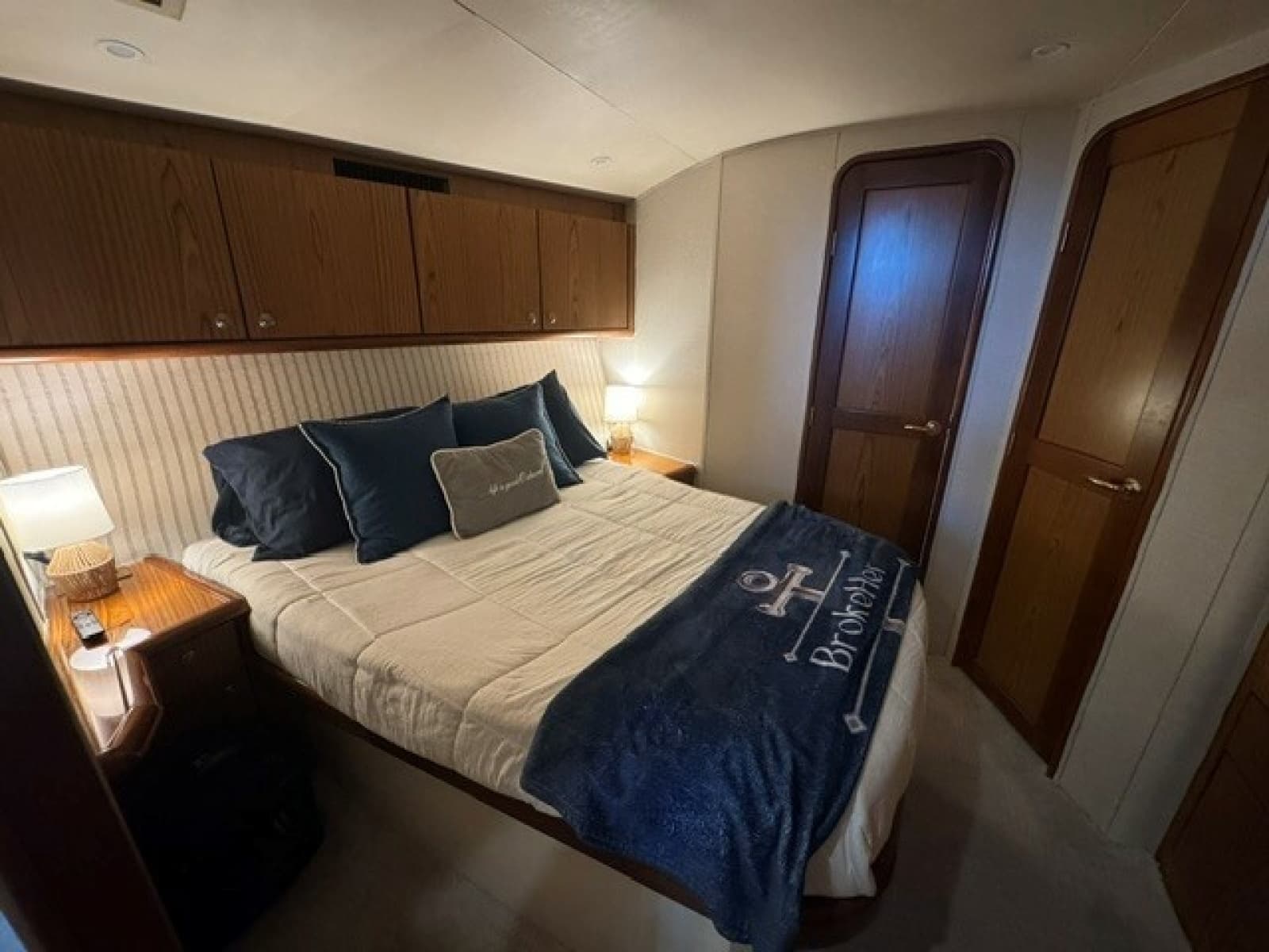 2007 Ocean Yachts 42SS - Photo 15