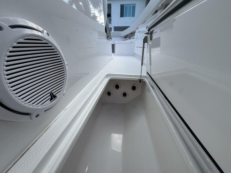 2024 Jupiter 38 HFS - Photo 61