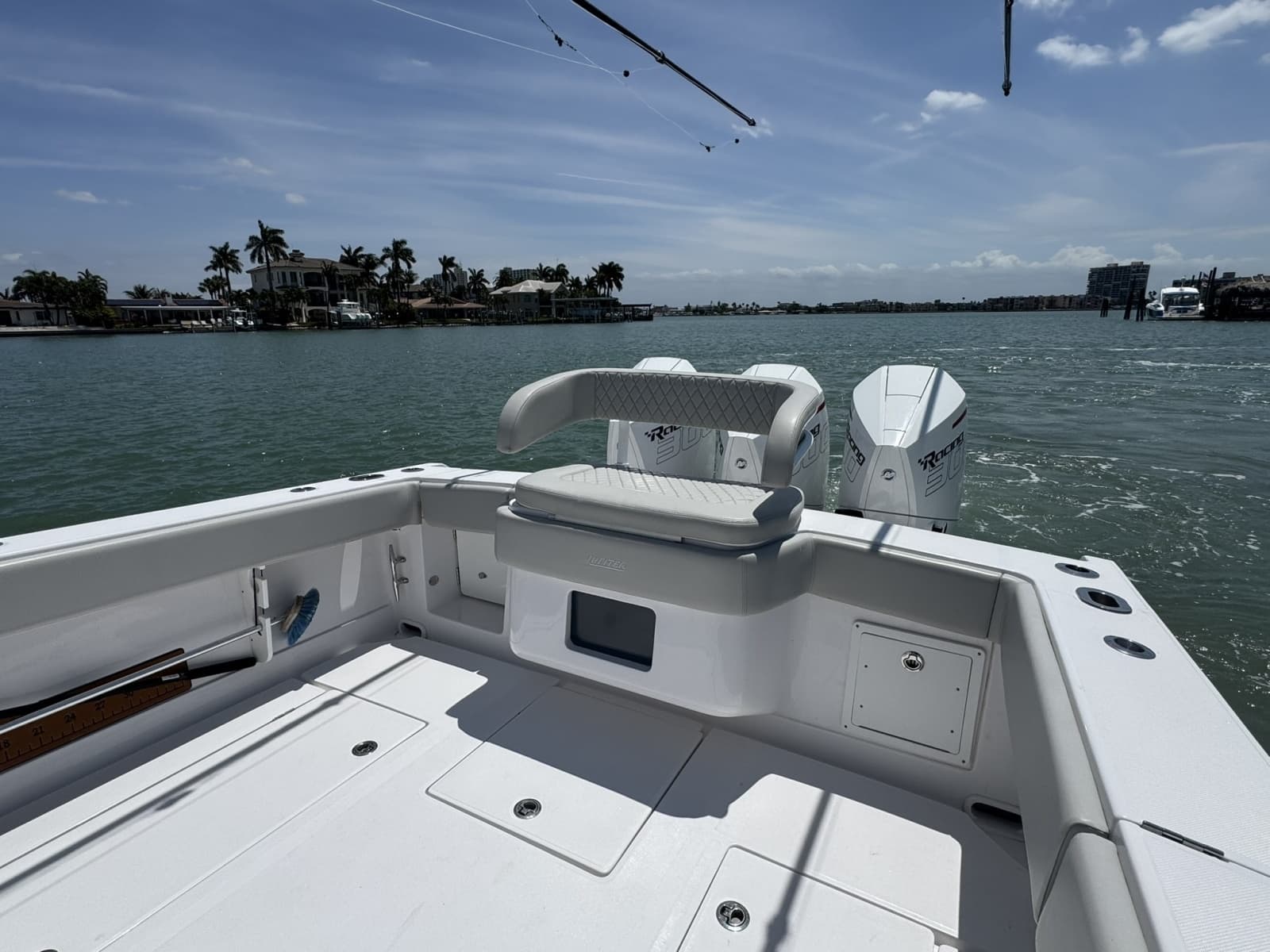 2024 Jupiter 38 HFS - Photo 12