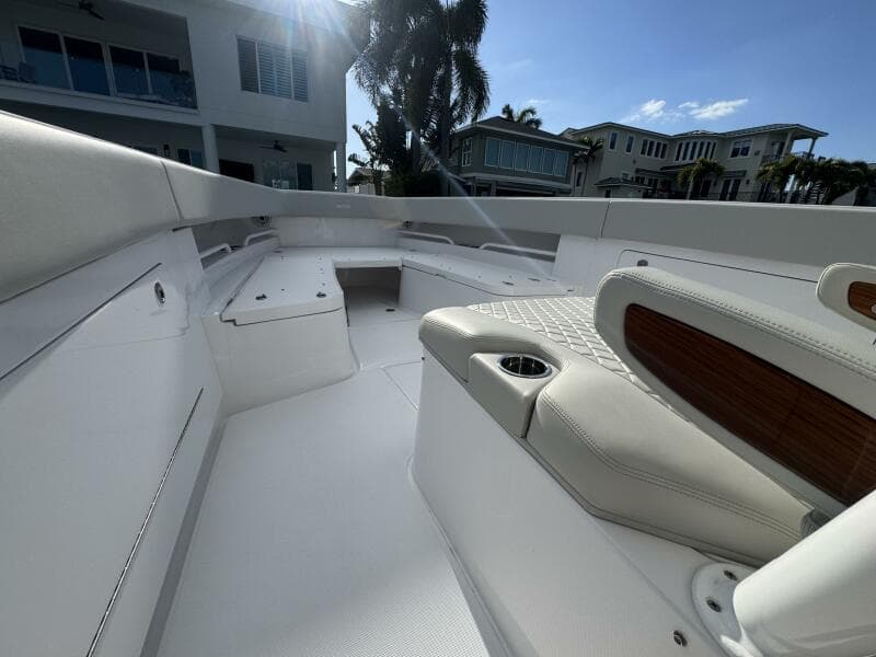 2024 Jupiter 38 HFS - Photo 63