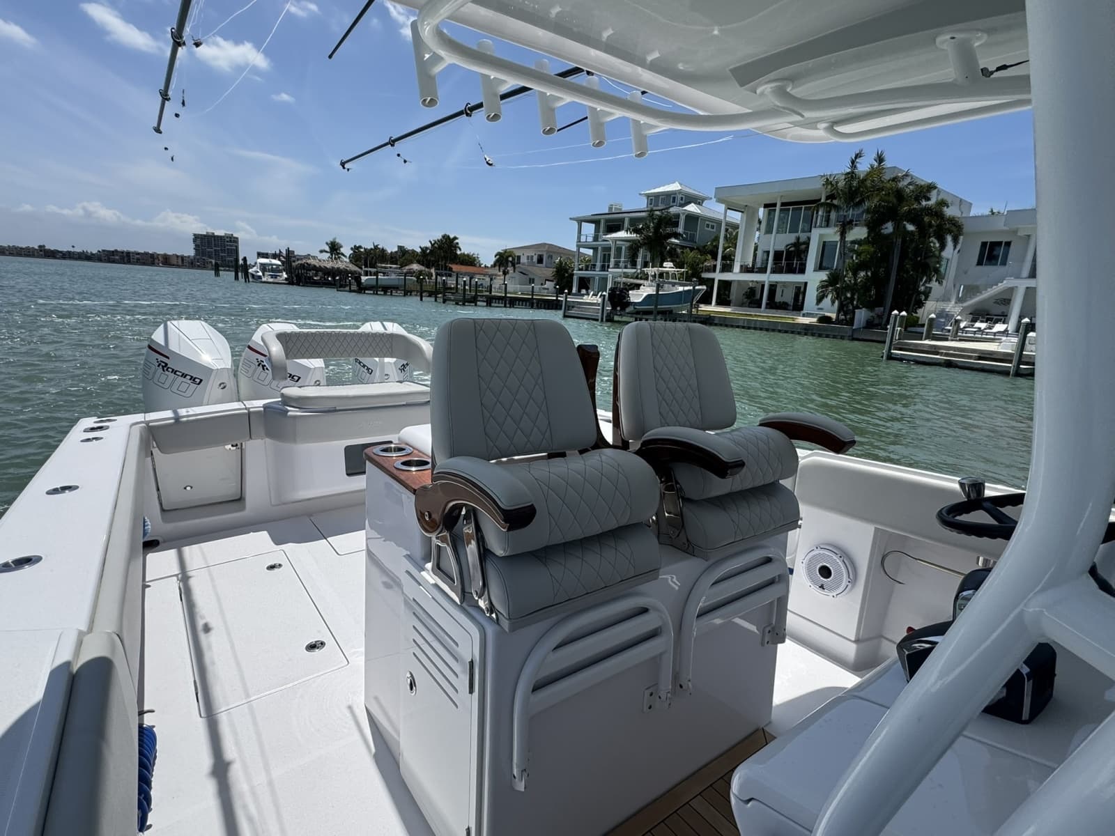 2024 Jupiter 38 HFS - Photo 15