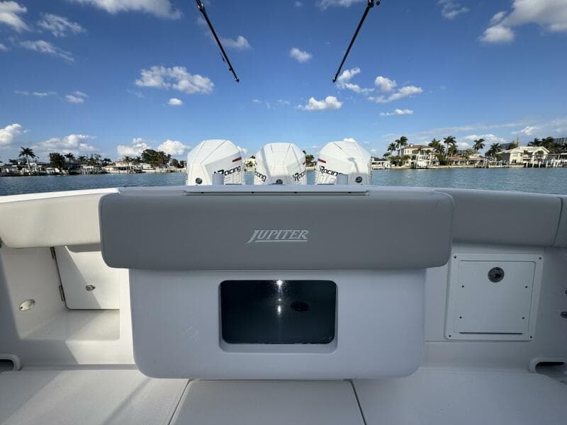 2024 Jupiter 38 HFS - Photo 35