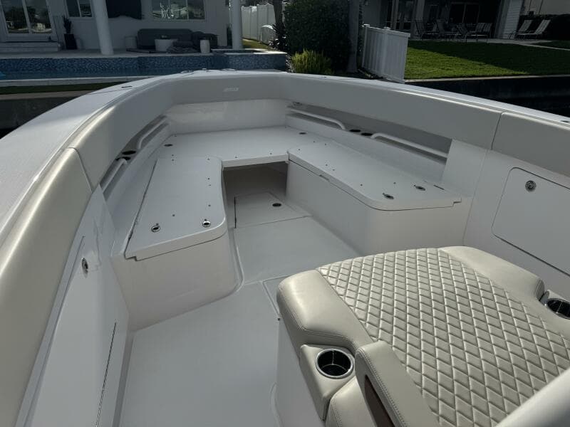 2024 Jupiter 38 HFS - Photo 64