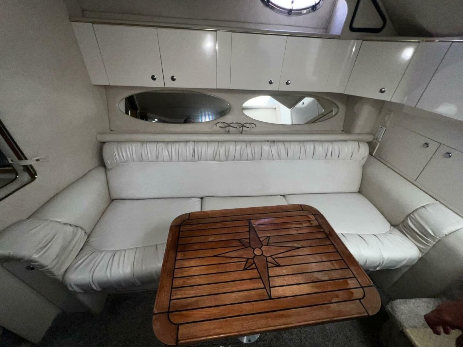 1997 Sea Ray 330 Express - Photo 34