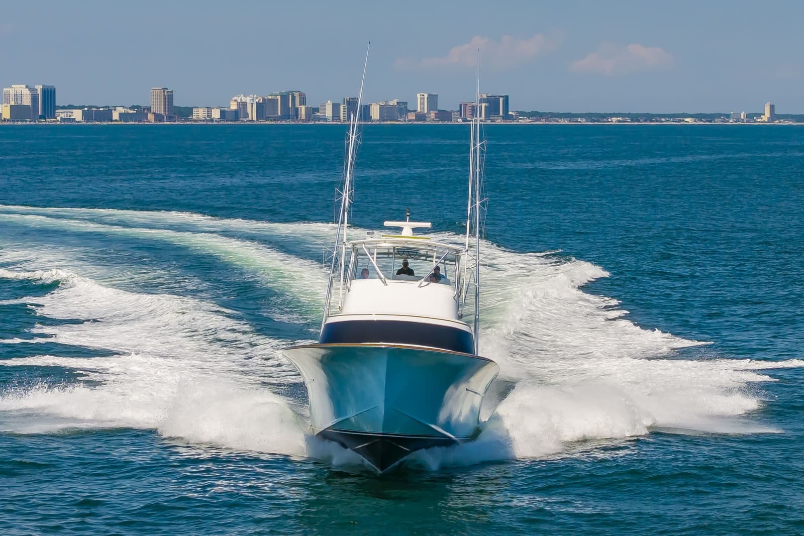 2004 Custom Carolina 61 Sportfisherman - Photo 8