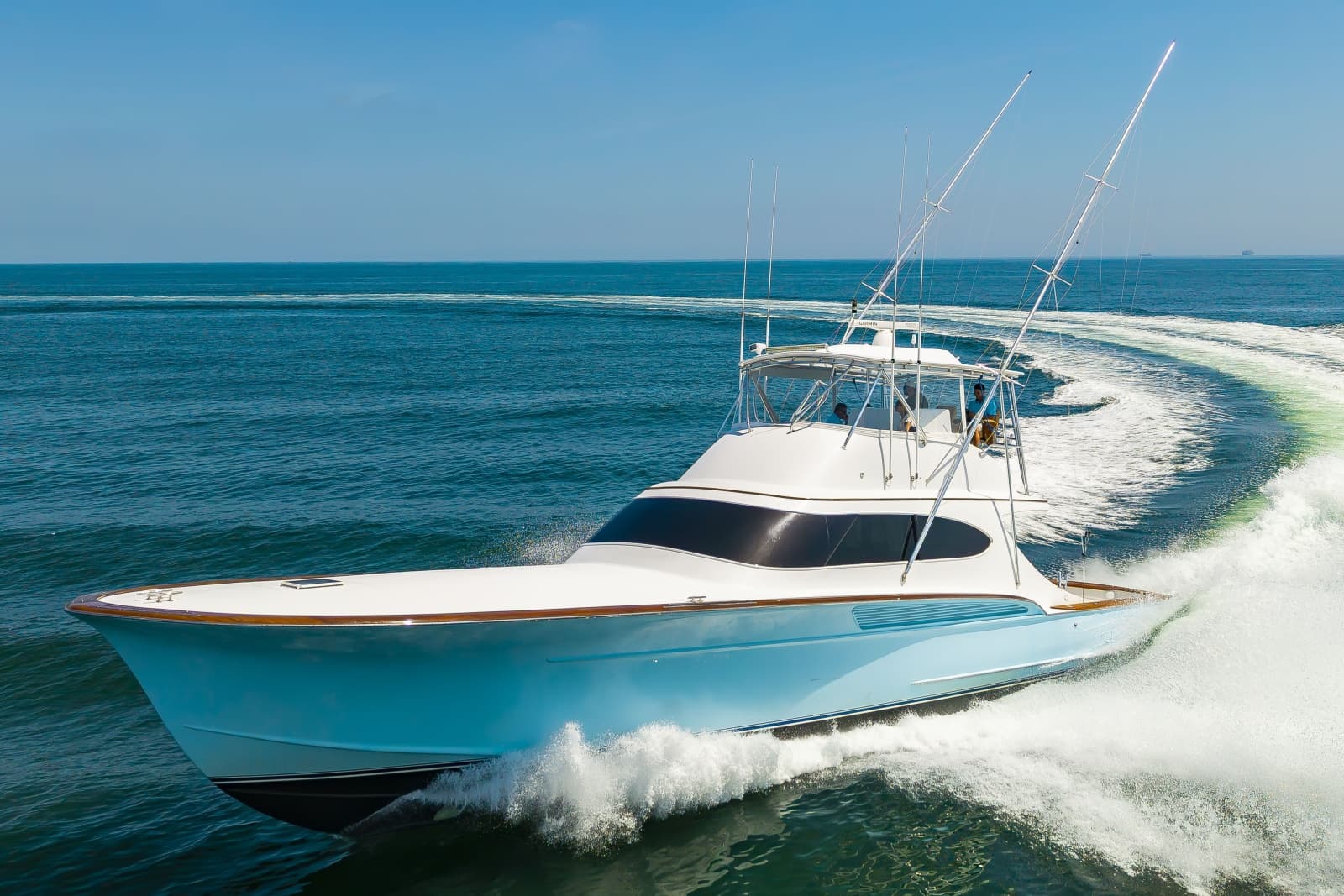 2004 Custom Carolina 61 Sportfisherman - Photo 2