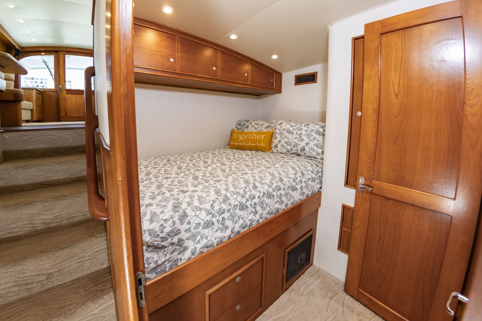 2004 Custom Carolina 61 Sportfisherman - Photo 39