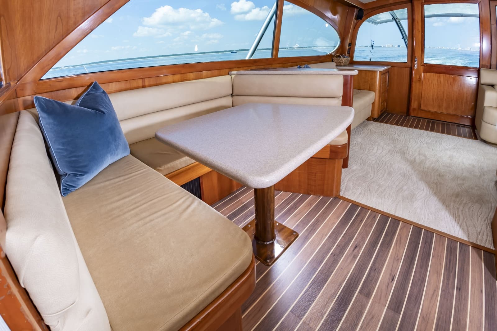 2004 Custom Carolina 61 Sportfisherman - Photo 34