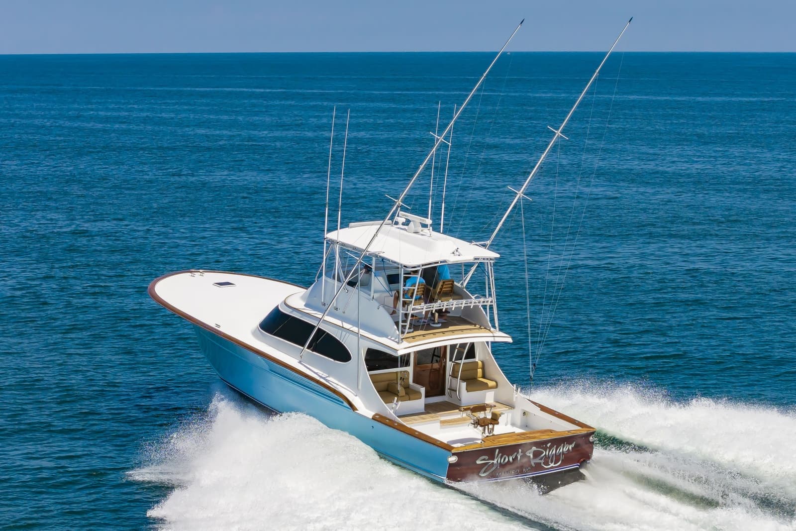 2004 Custom Carolina 61 Sportfisherman - Photo 3
