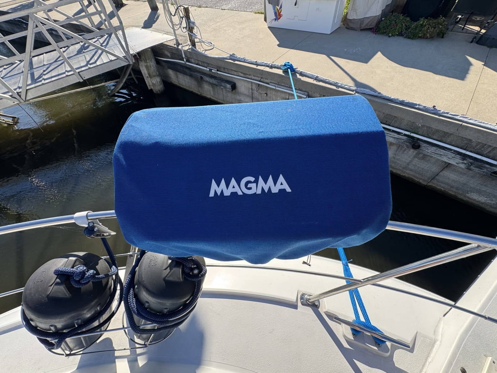 1991 Carver 3608 Aft Cabin Motor Yacht - Photo 18