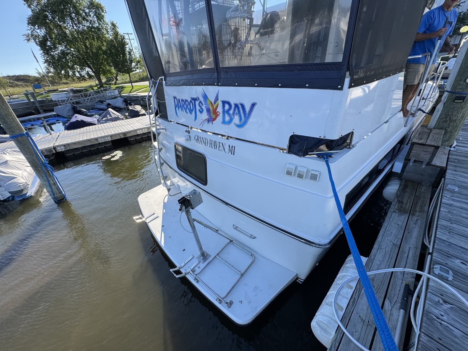 1991 Carver 3608 Aft Cabin Motor Yacht - Photo 15