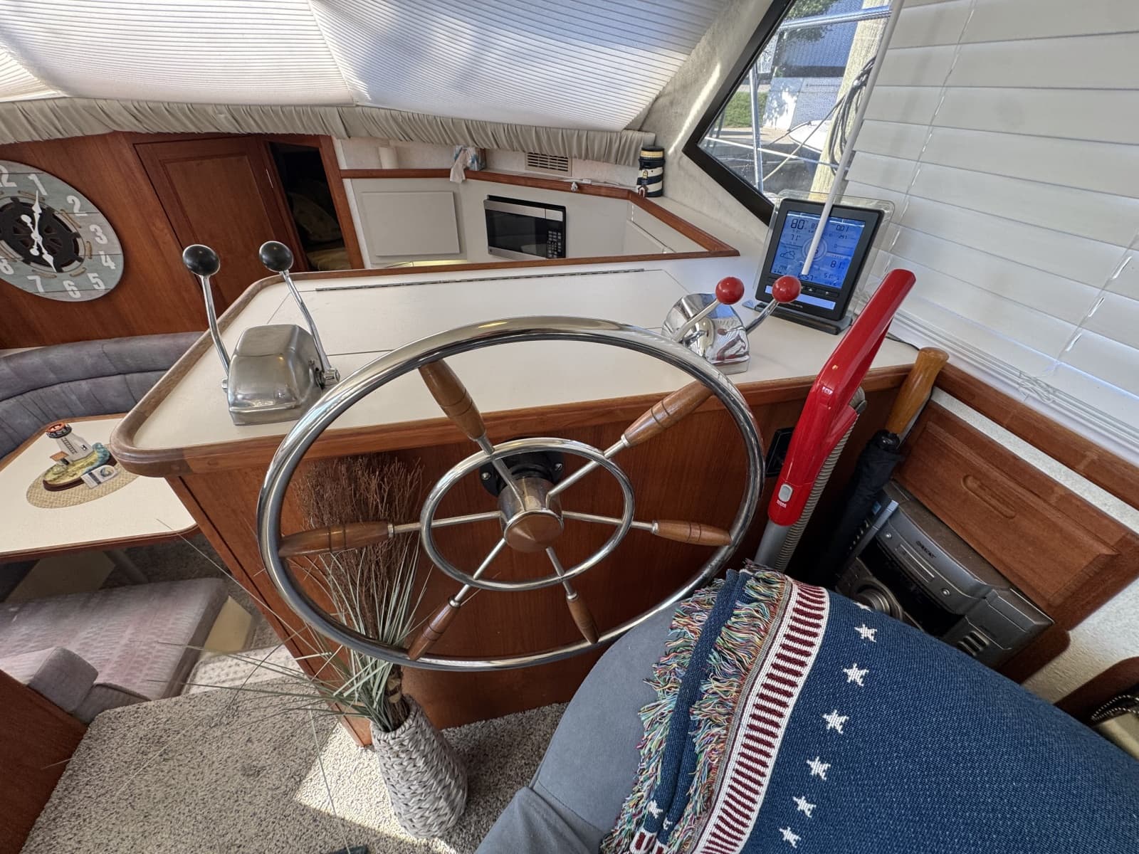 1991 Carver 3608 Aft Cabin Motor Yacht - Photo 39