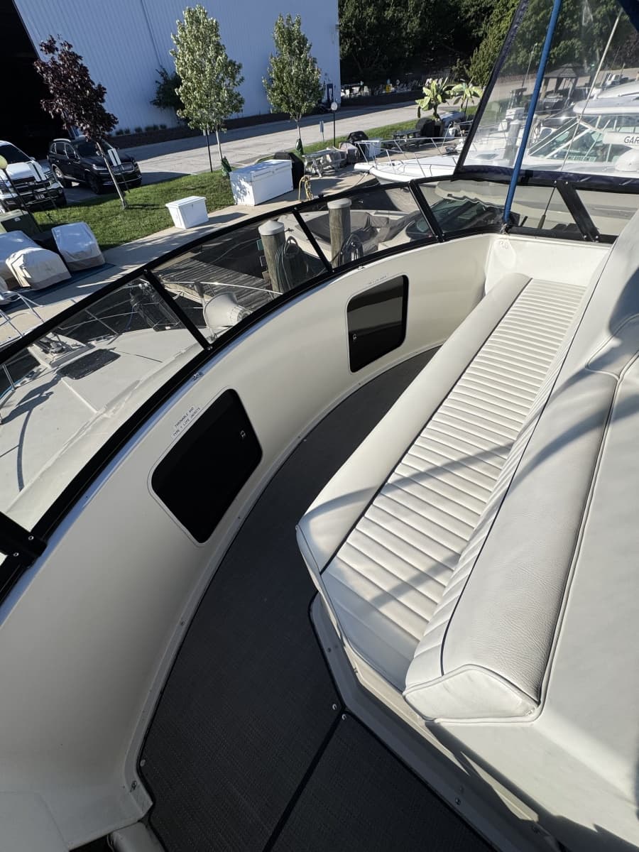1991 Carver 3608 Aft Cabin Motor Yacht - Photo 21