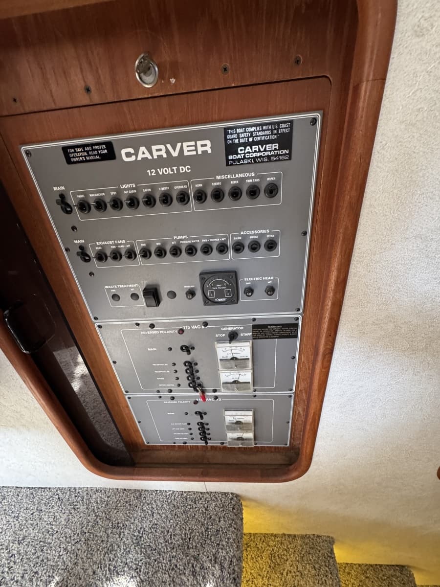 1991 Carver 3608 Aft Cabin Motor Yacht - Photo 55