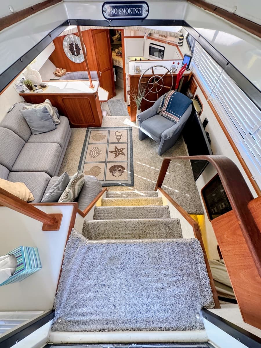 1991 Carver 3608 Aft Cabin Motor Yacht - Photo 34