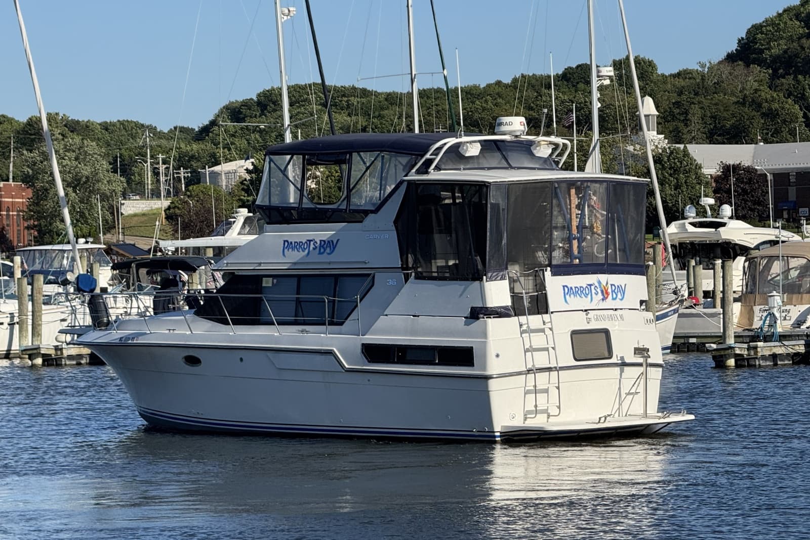 1991 Carver 3608 Aft Cabin Motor Yacht - Photo 7