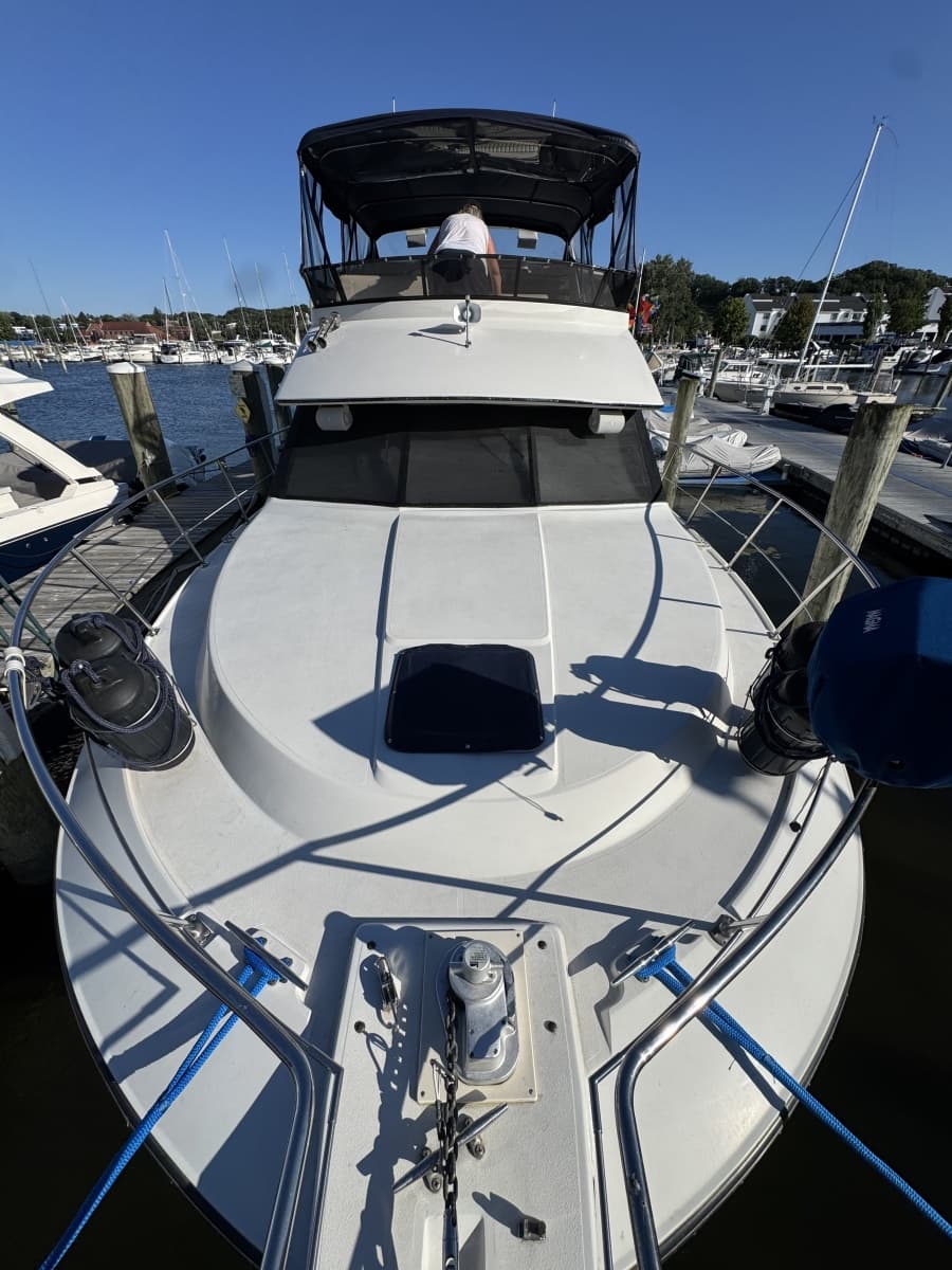 1991 Carver 3608 Aft Cabin Motor Yacht - Photo 10
