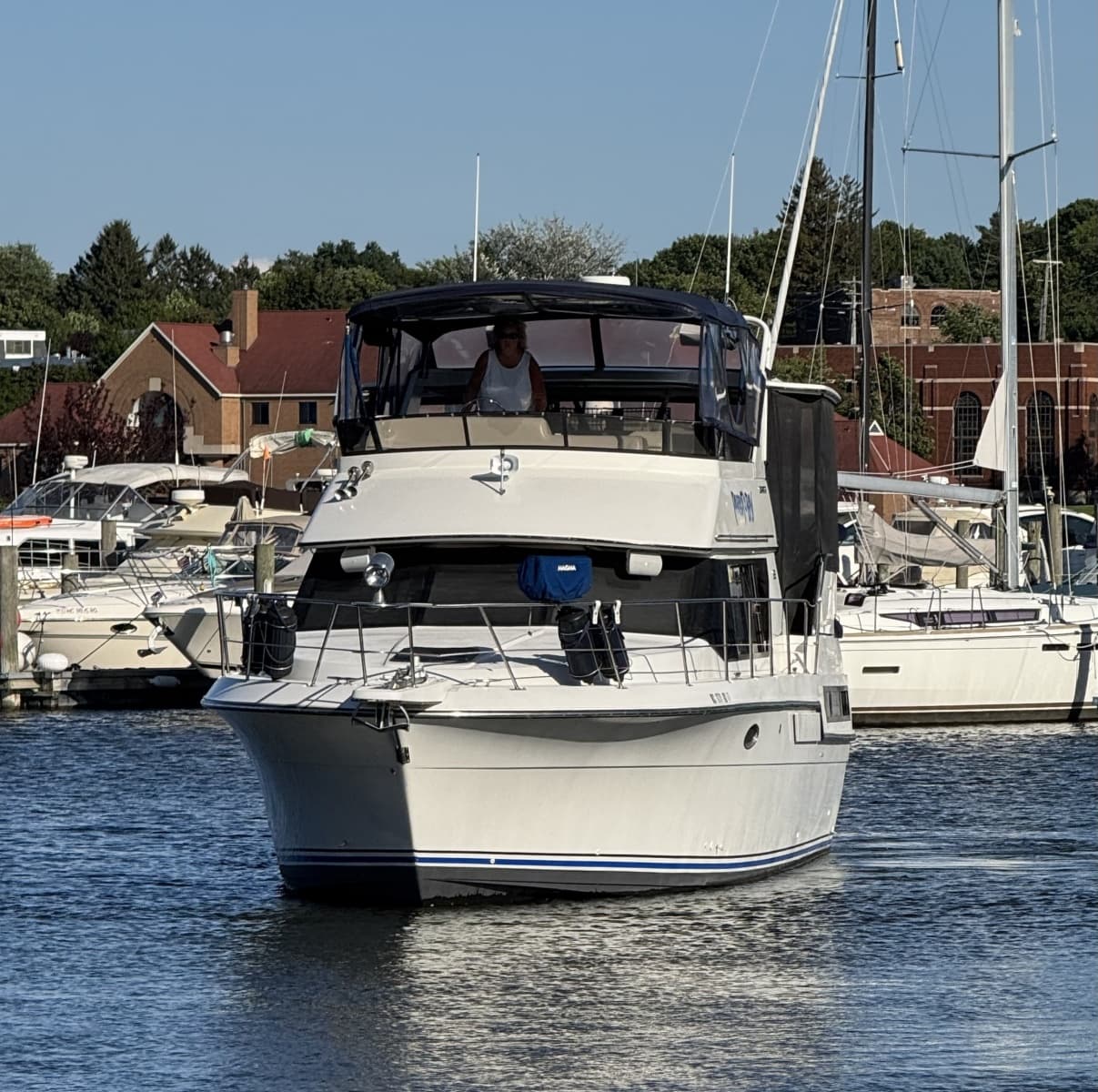 1991 Carver 3608 Aft Cabin Motor Yacht - Photo 9