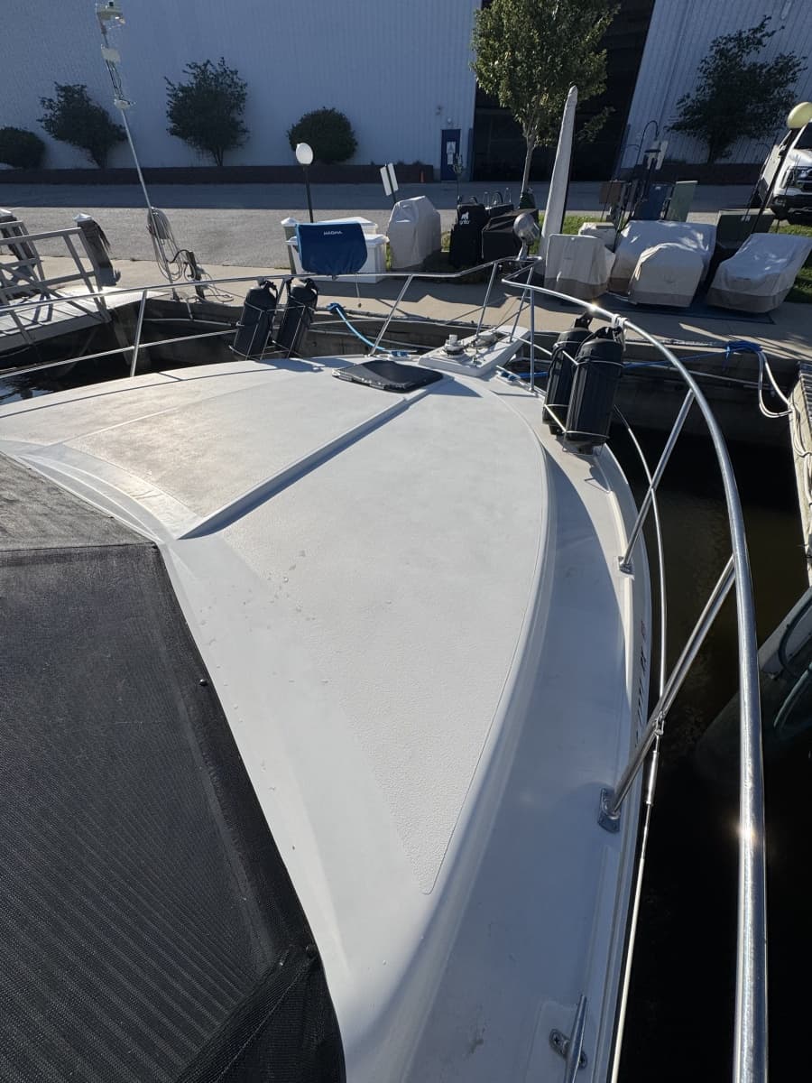 1991 Carver 3608 Aft Cabin Motor Yacht - Photo 13