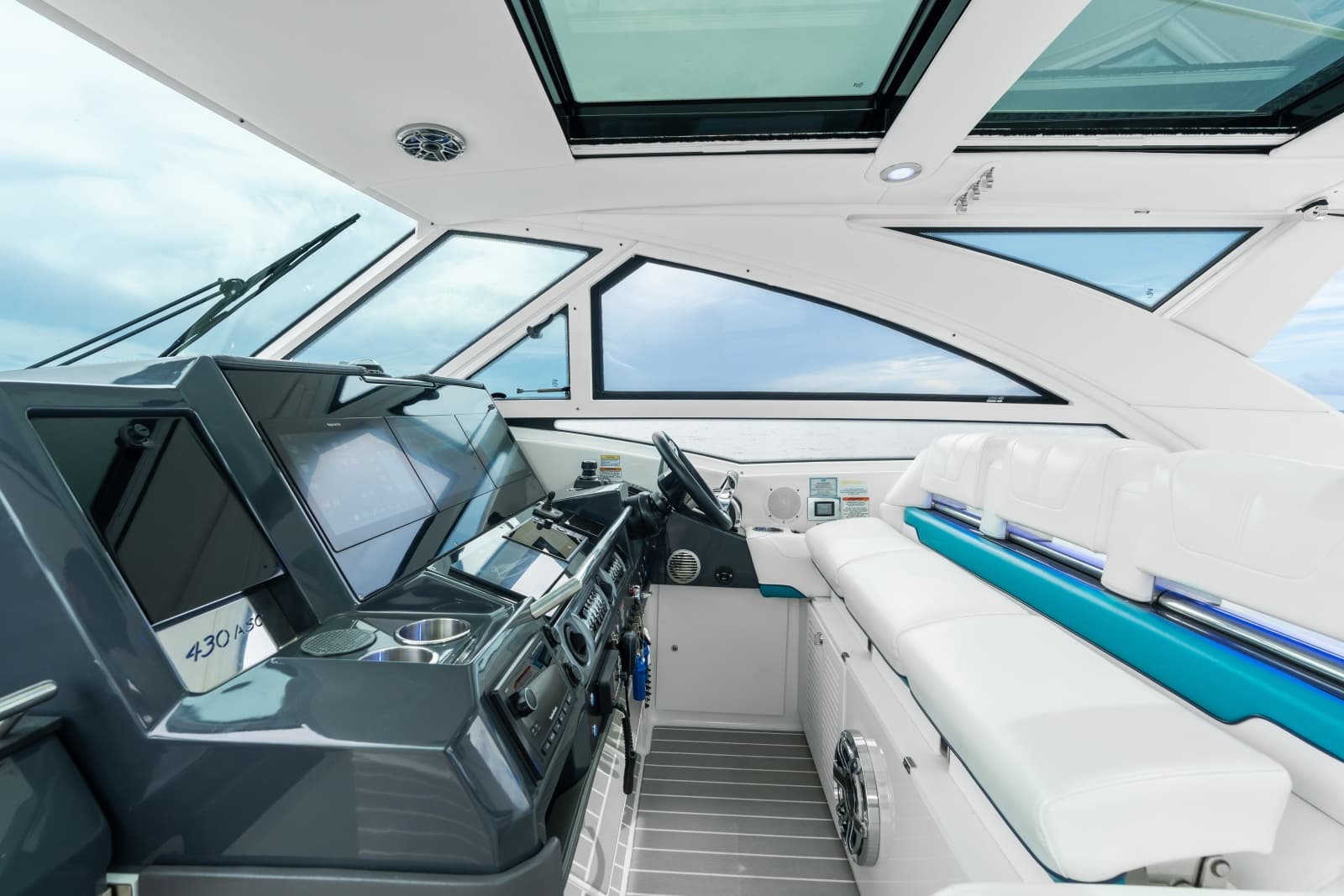 2021 Formula 430 All Sport Crossover - Photo 21