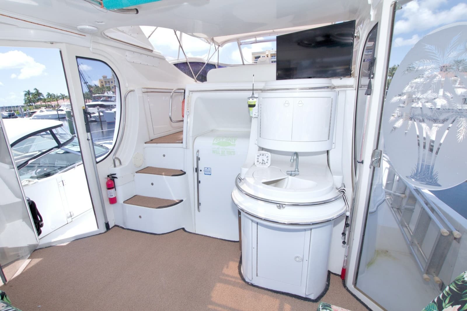 2001 Carver 466 Motor Yacht - Photo 19