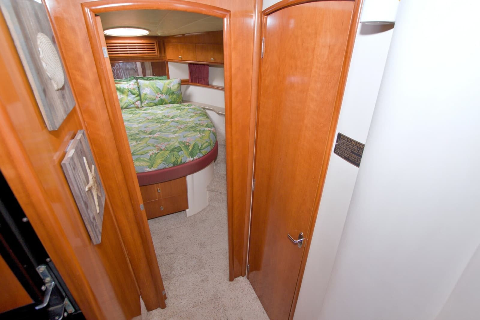 2001 Carver 466 Motor Yacht - Photo 51