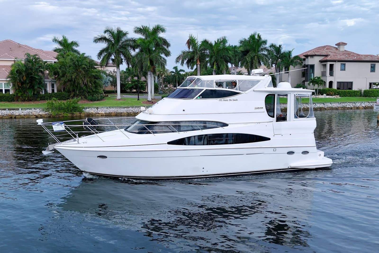 2001 Carver 466 Motor Yacht - Photo 3