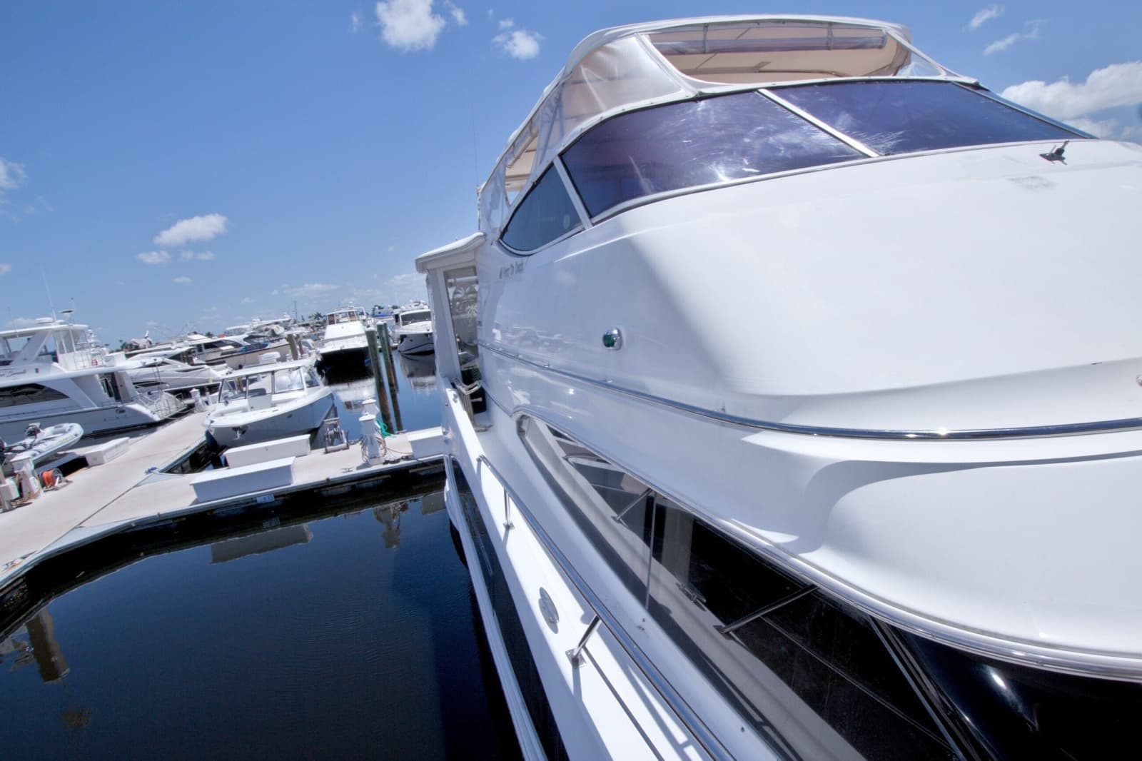 2001 Carver 466 Motor Yacht - Photo 26