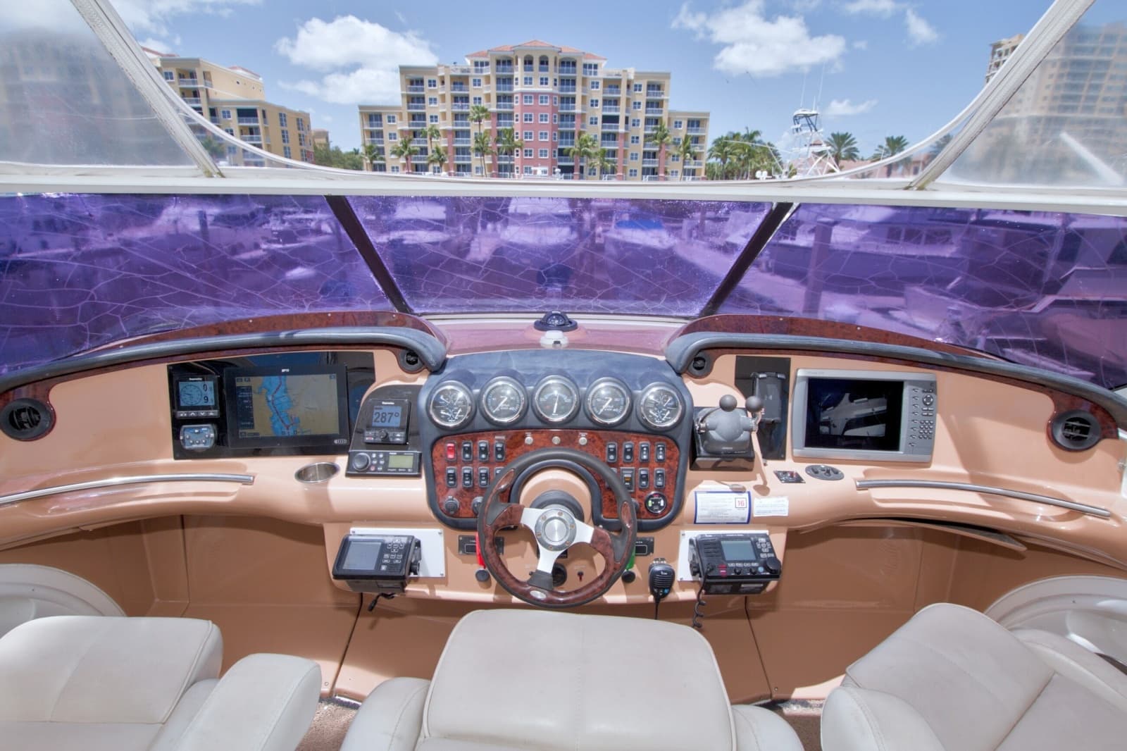 2001 Carver 466 Motor Yacht - Photo 33