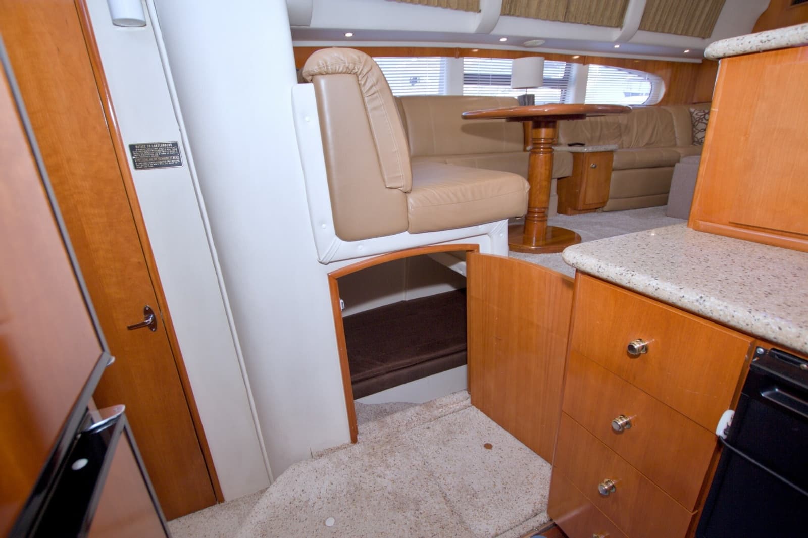 2001 Carver 466 Motor Yacht - Photo 62