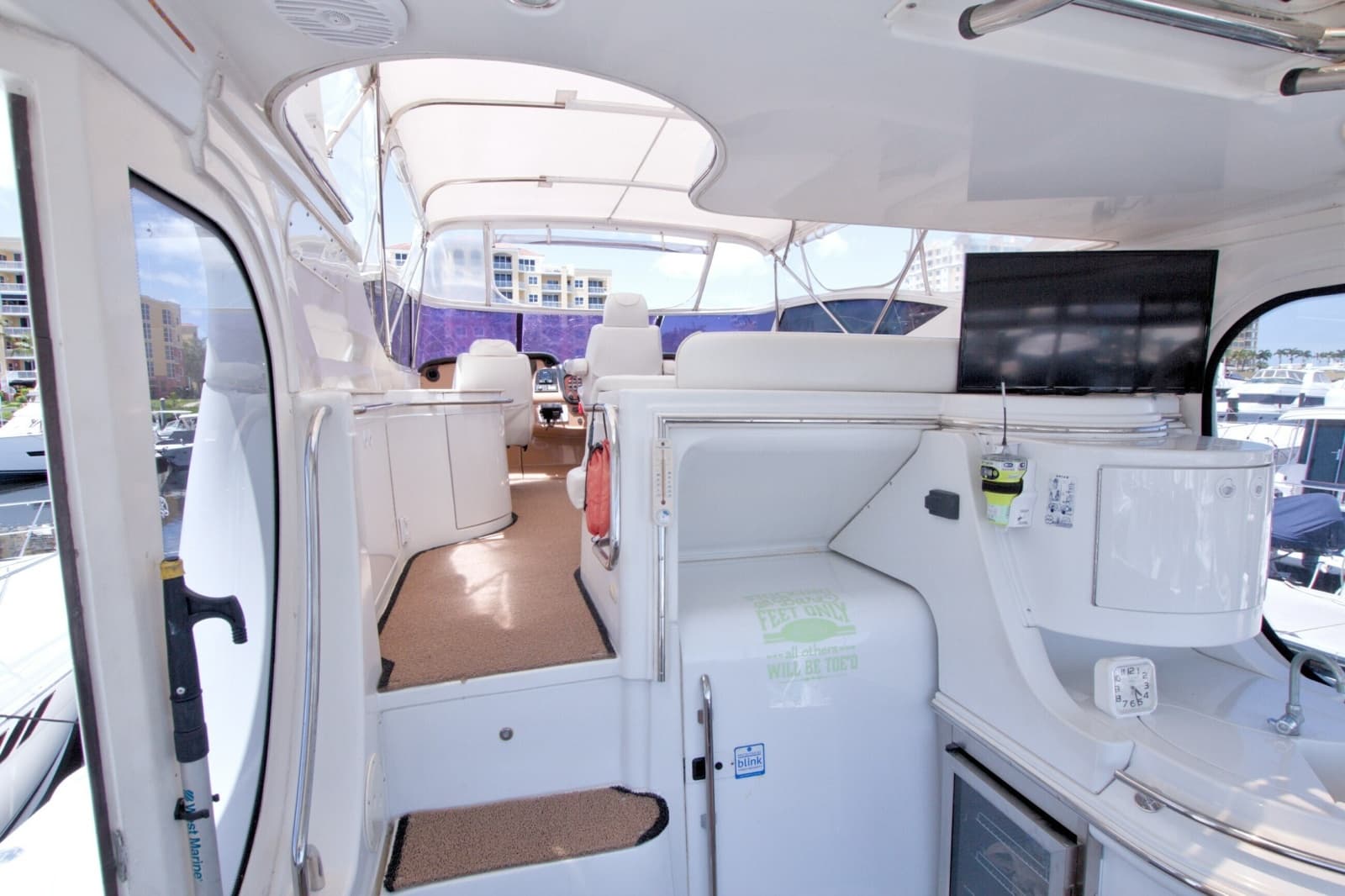 2001 Carver 466 Motor Yacht - Photo 28